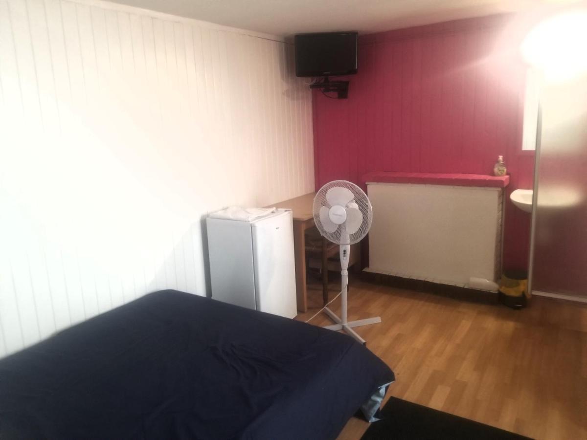 Hotel Le Tram Fontaine  Екстериор снимка